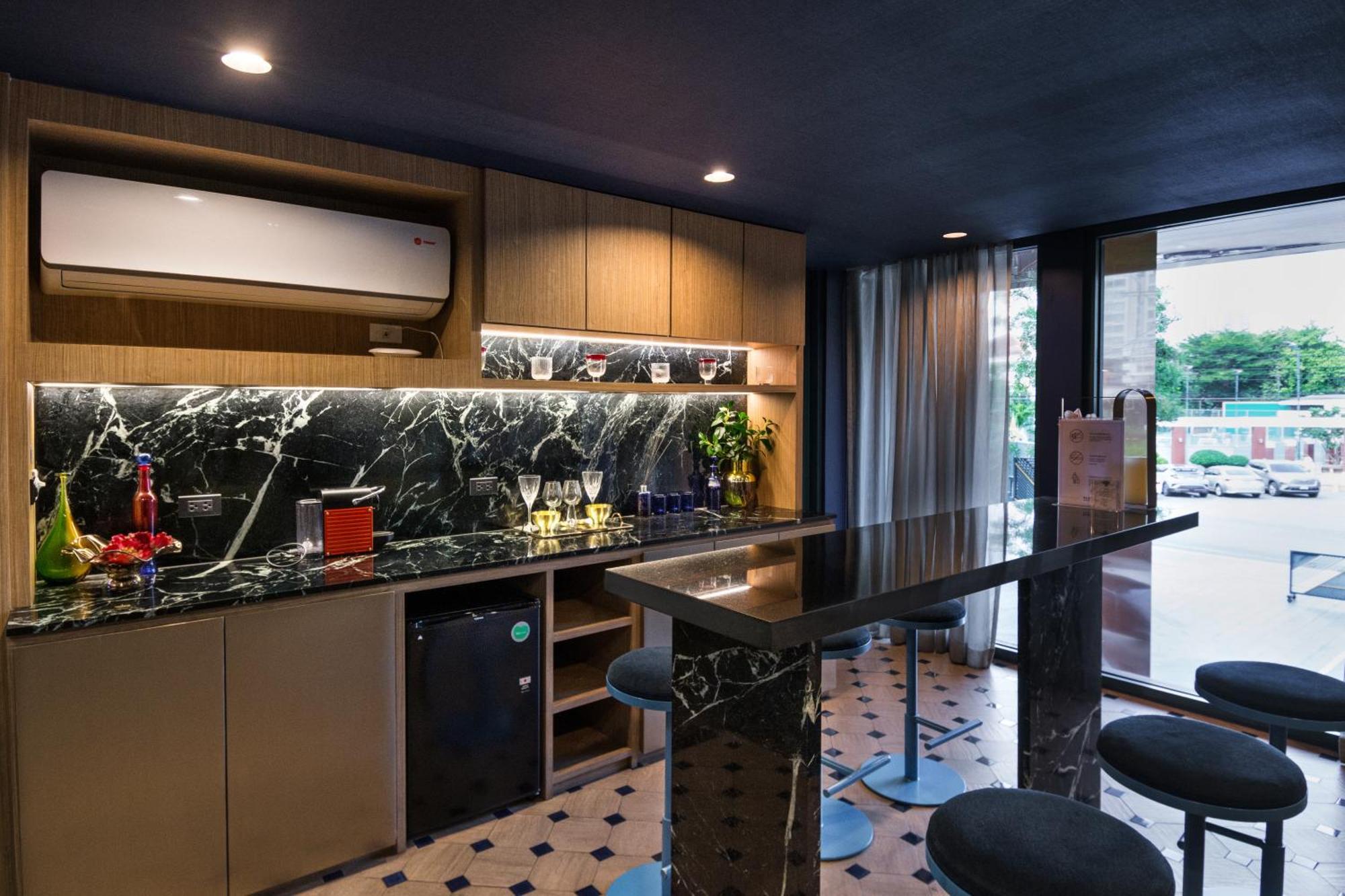 Ferienwohnung Brissluxe At Bts Onnut Sukumvit 50 Bangkok Exterior foto
